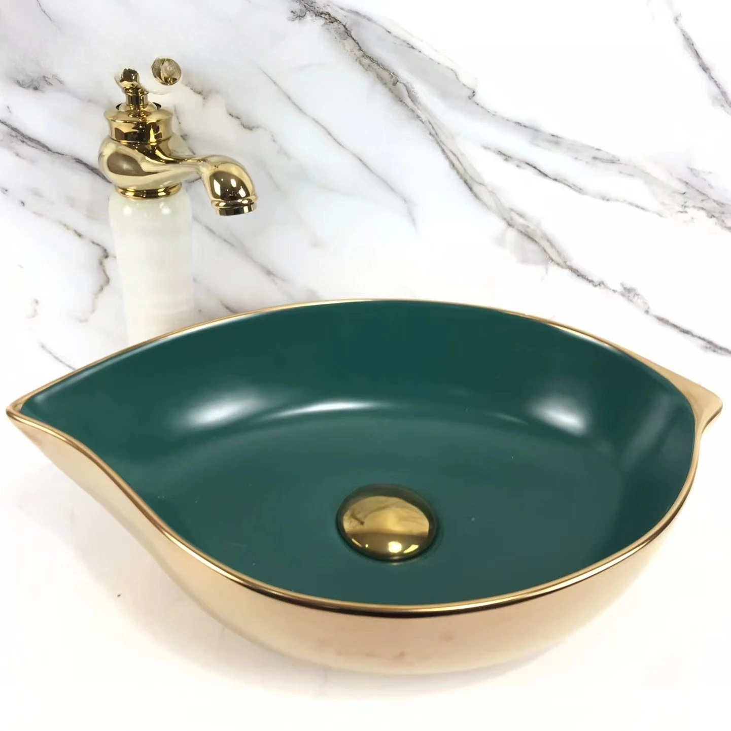

Ceramic wash basin green hotel sink well designed