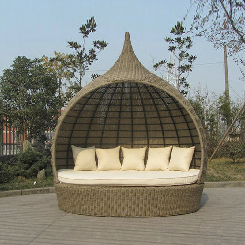 Tear Drop Shape Outdoor Rattan Daybed round rattan handmade wicker with cushion big size Sunbed For Swimming Pool / Poolside