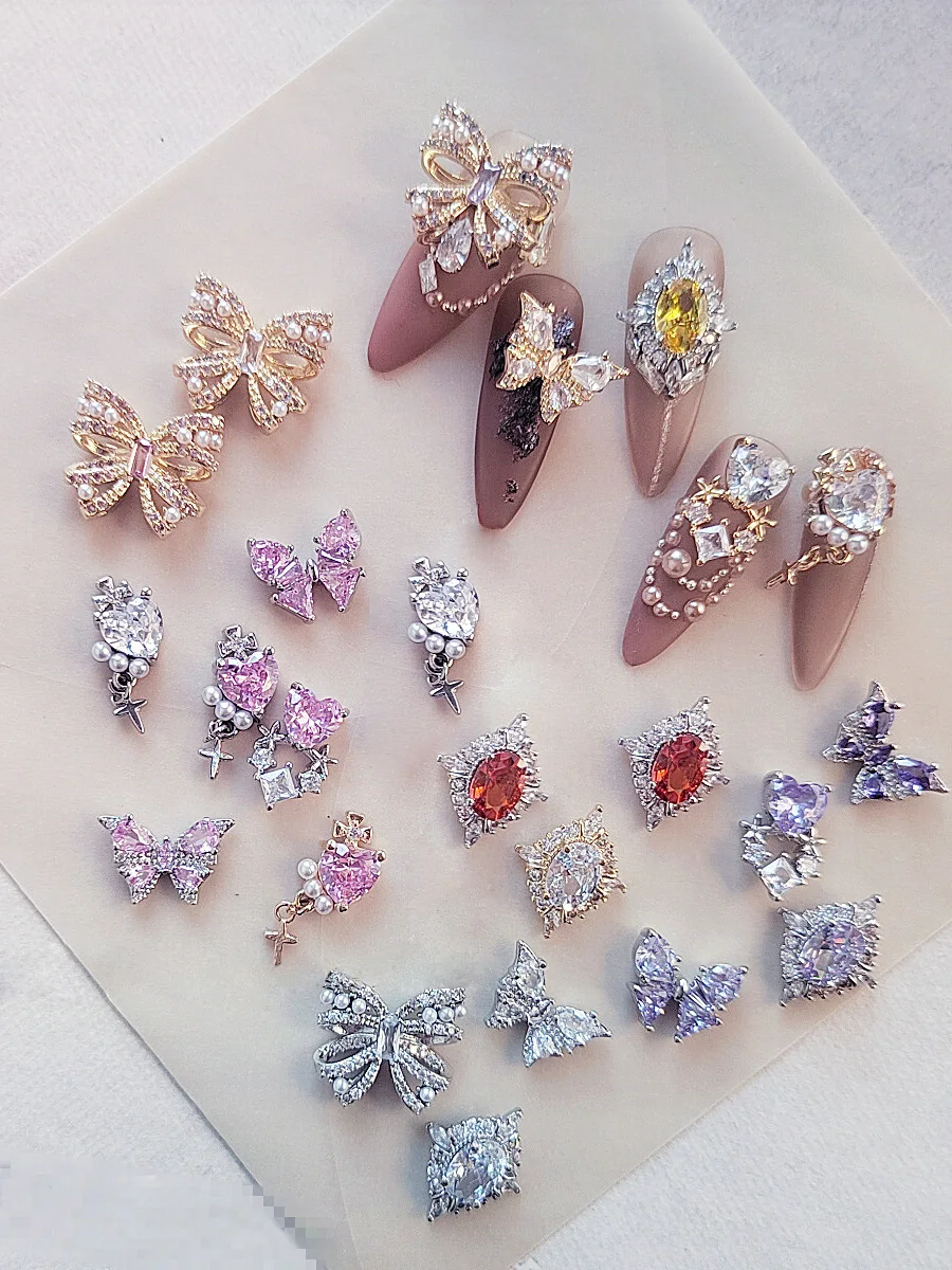 5PCS Baroque Retro Nail Accessories With Diamond inlaid Sparkling Zircon Hollow Large Butterfly Colorful Diamond Love Nail Charm