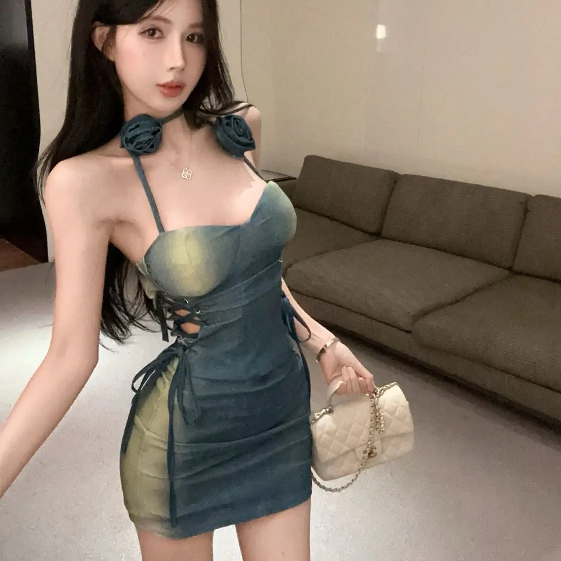 Hot Girl Pleated Gradient Color Camisole Skirt, Fashionable Three-dimensional Floral Hollow-out Lace-up Hip-hugging Skirt