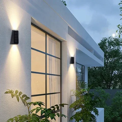 Luz solar ao ar livre do jardim, Branco quente RGBW Waterproof Solar Wall Light, Luzes de segurança, Fence Light, Novo estilo