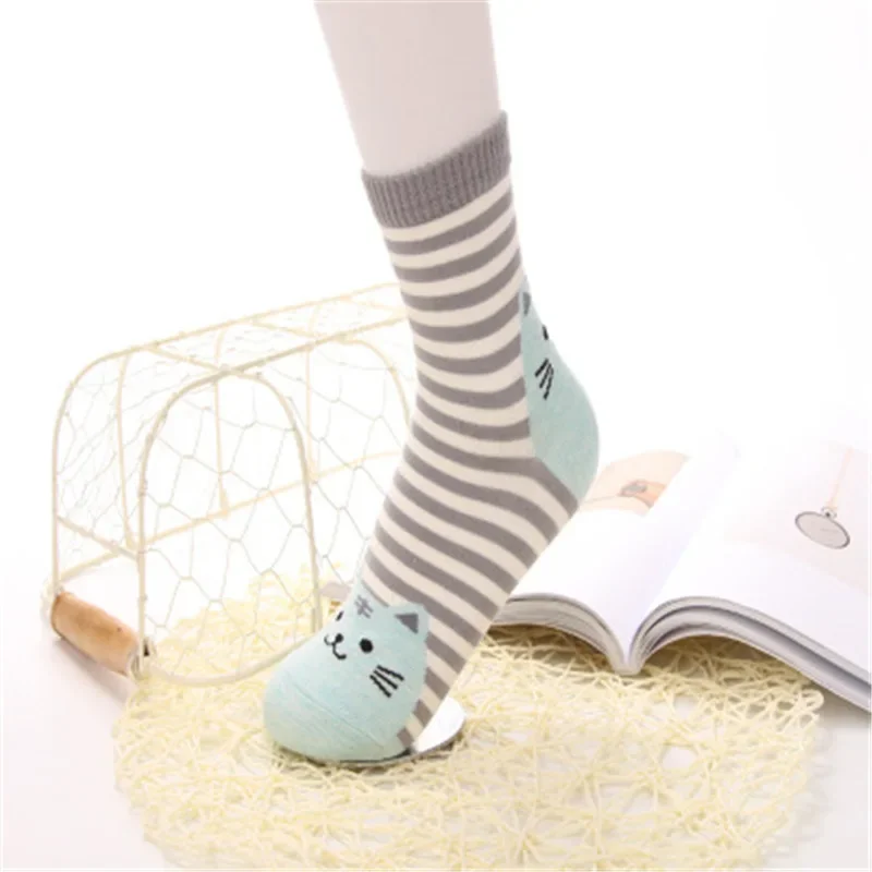 Fashion Cartoon Interesting Sock Women Cat Footprints Animal Style Striped Warm Socks Lady Floor Meias for Female Straight Socks