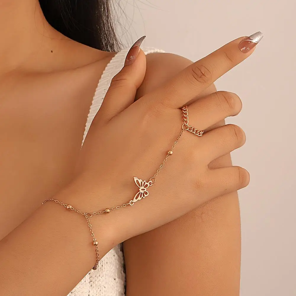 Exotic  Heart Pearl Chain Ring Bracelet Integrated Fashion Jewelry Hip Hop Exaggerated Hand Accessory