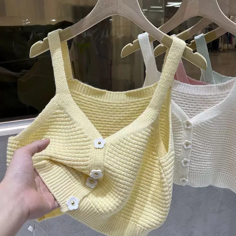 Girls' Style Knitted Vest Early Spring Summer 2026 New Style Small Outside with A Vest Fashionable Top