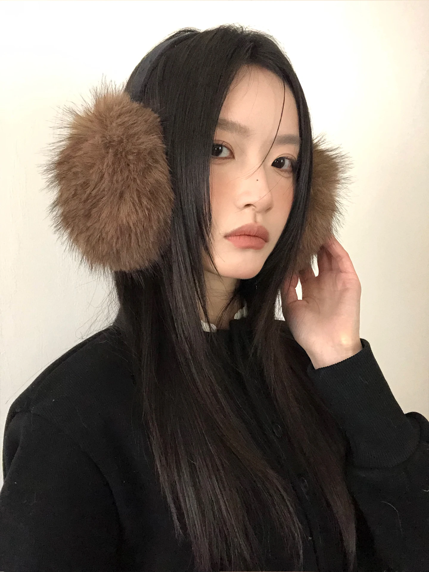 韓国スタイル暖かいキツネの毛皮のイヤーマフ女性の冬のファッションアクセサリー雰囲気のある感触ソフトぬいぐるみ耳暖かい防寒保護