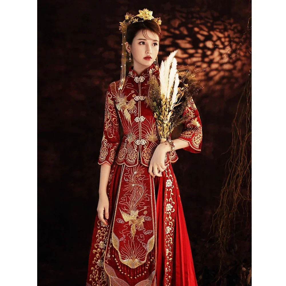 

Traditional Chinese High Quality Embroidery Wedding Dress Bride Red Pleated Xiuhe Clothing Retro Refined Stylish Marry Cheongsam