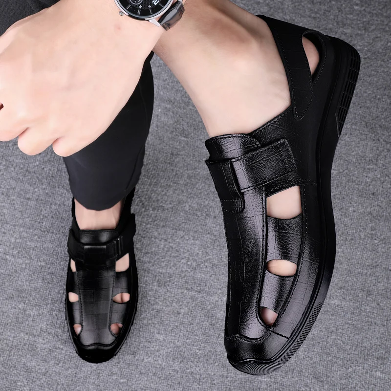 New Genuine Leather Men Black/brown Sandals Dress Shoes Summer Beach Shoes Business Breathable Hollow Out Flat Casual Sandals