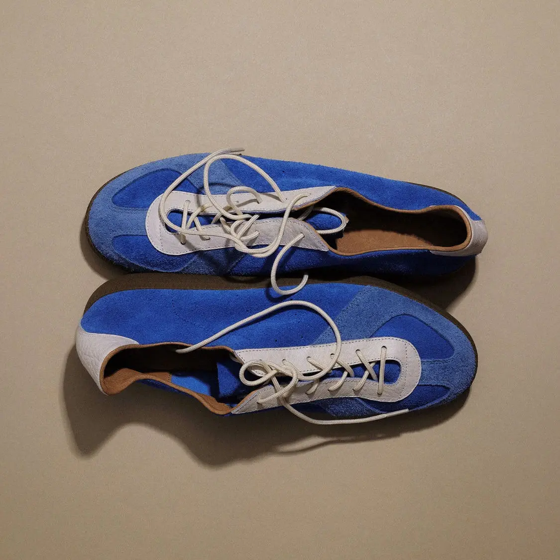 Unisex Soft-Sole Flat Casual Shoes Comfortable and versatile unisex walking shoes for couples Casual and sports-style footwear