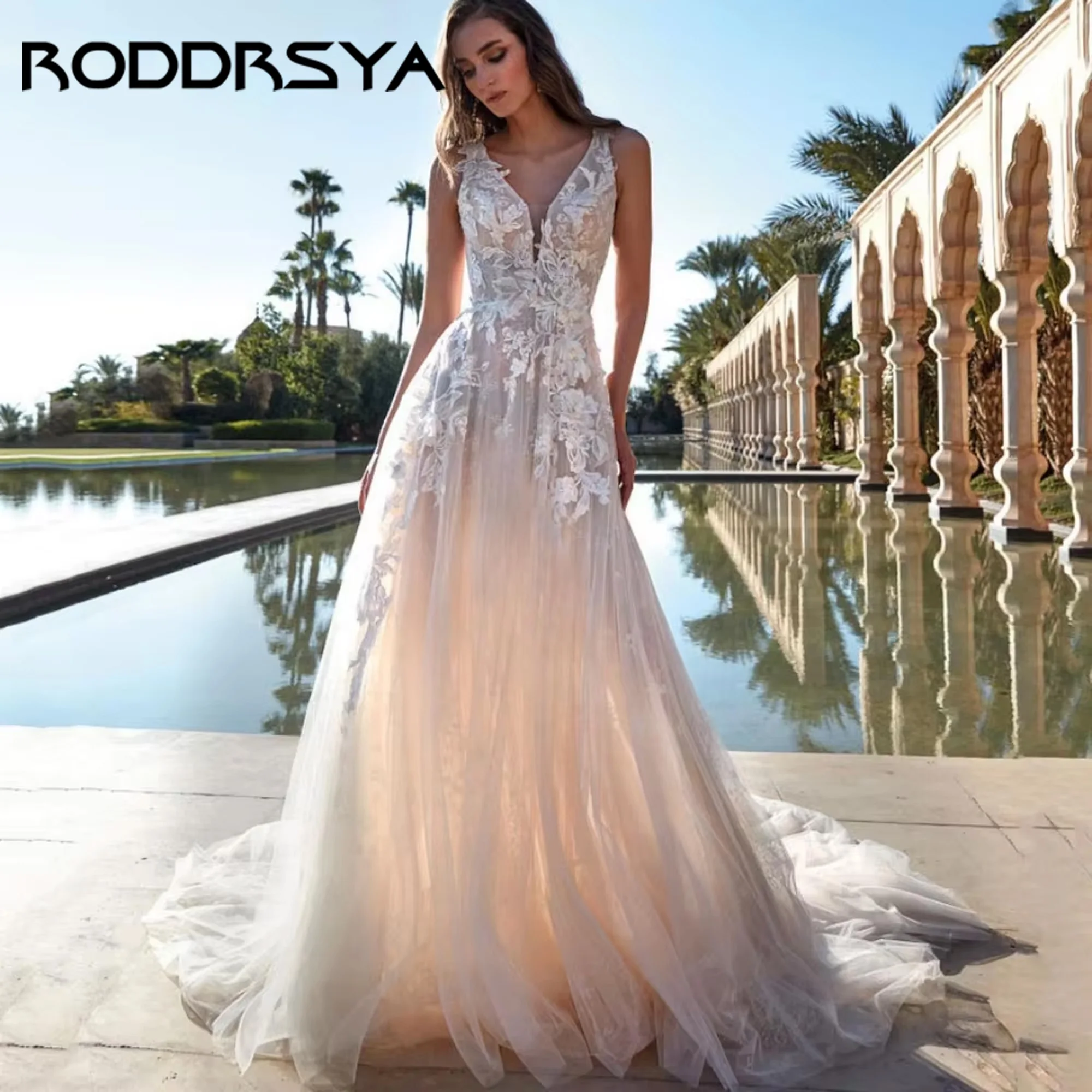 

Gorgeous A-Line Boho Wedding Dresses V-Neck Applique Tulle Tank Court Train Button Bridal Gown Vestido De Novia 2025 Customized