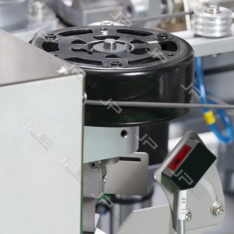 Advanced Magnetic Steel Rotor Balancing machine