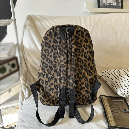 Imagen 2 del producto Nueva mochila de moda con estampado de leopardo para mujer, mochila de viaje informal versátil, mochila estilo chica picante, nicho de Instagram
