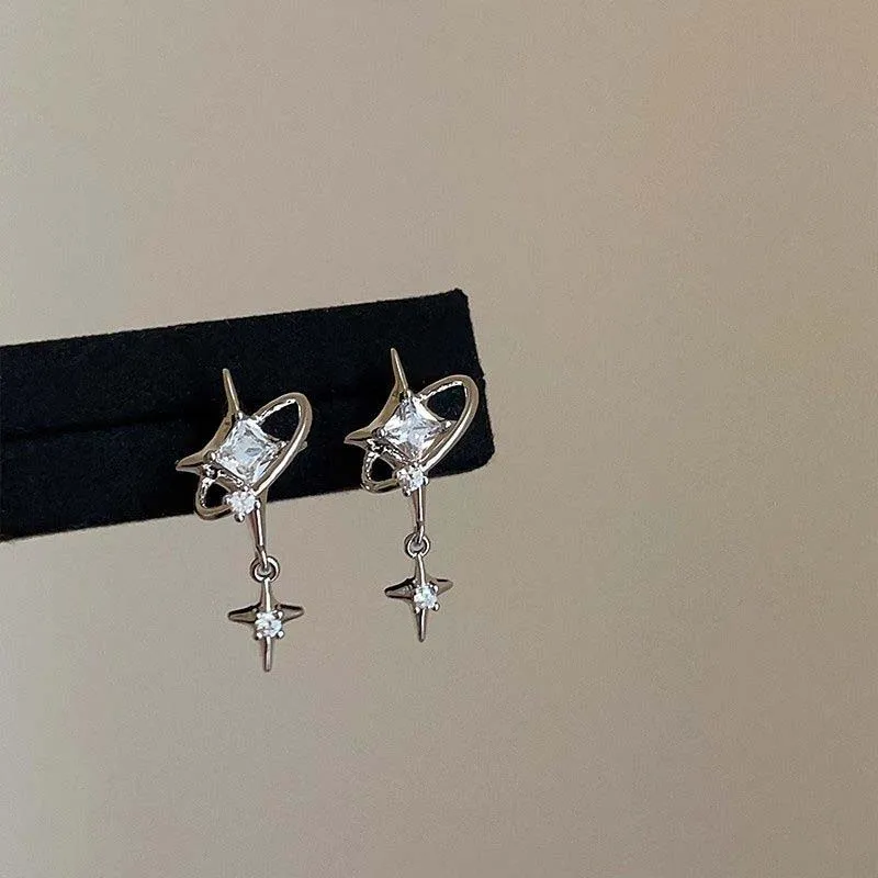 

Модные серьги-подвески в форме звезды для женщин, простые хрустальные серьги в форме четырехконечной звезды, Y2K, ювелирные аксессуары для свадьбы и вечеринок