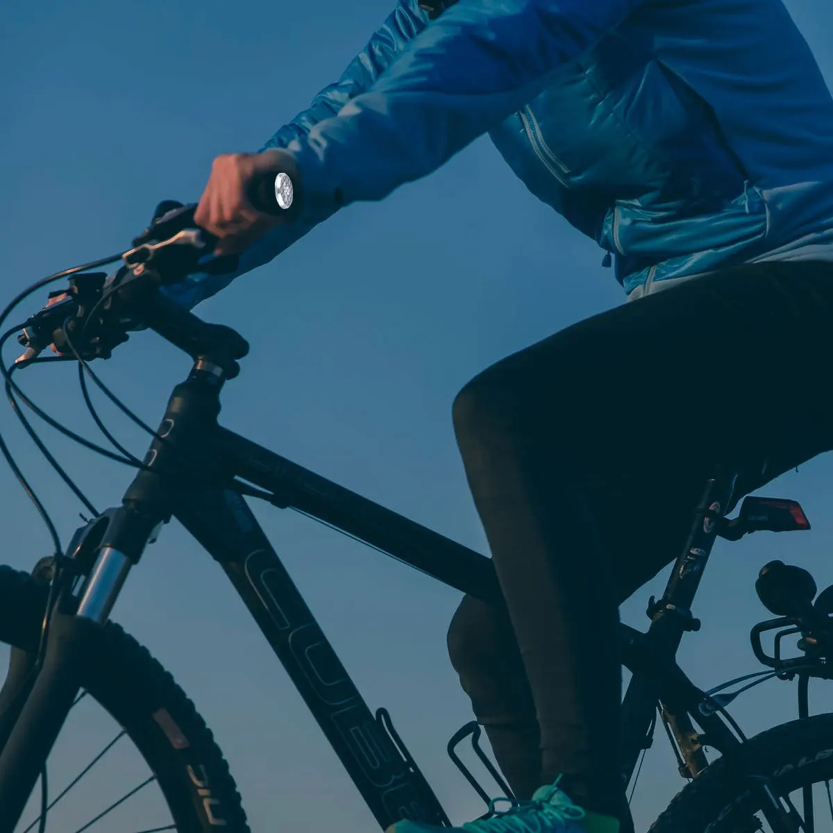 

Mountain Bike Handlebar End Plugs Aluminium Alloy Sturdy Road Bike Plug Cover Geometric Pattern Easy Installation