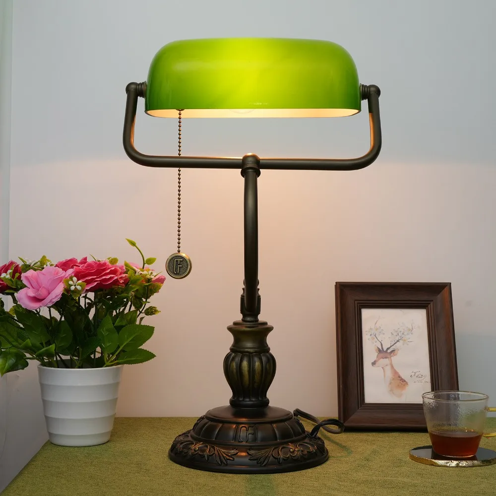 

Vintage Green Tiffany Stained Glass Lampshade Bar Dining Room Bedroom Study Desk Decorative Table Lamp Bedside Light