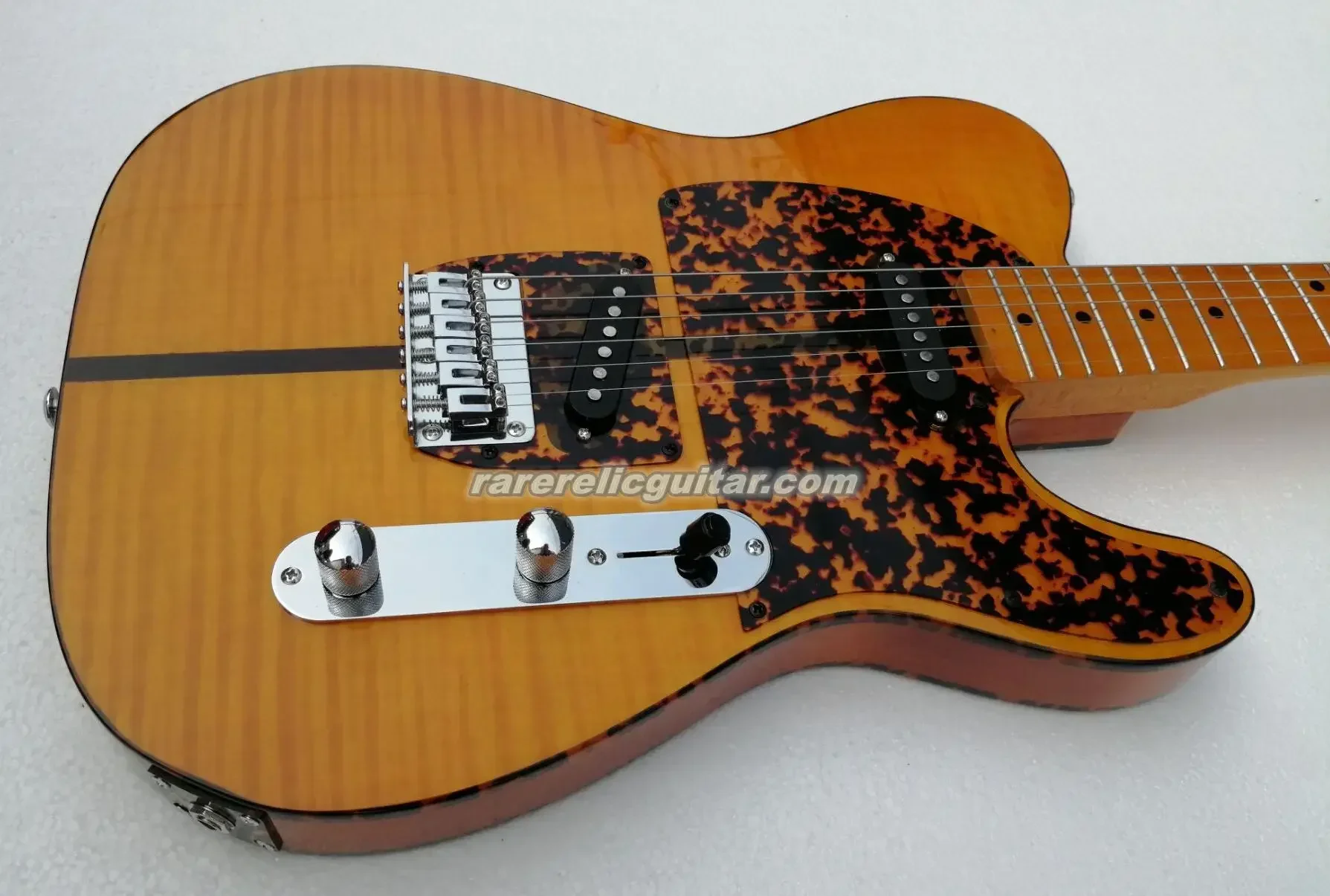 

New Arrival Vintage Sunburst HS Anderson Hohner Prince Madcat Mad Cat Flame Maple Top Electric Guitar Leopard Pickguard