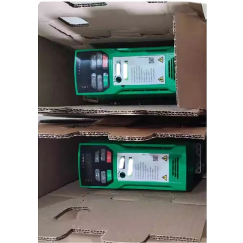 New  PLC Variable Frequency Drive C200-02200075A10100AB100 220V 1.5KW
