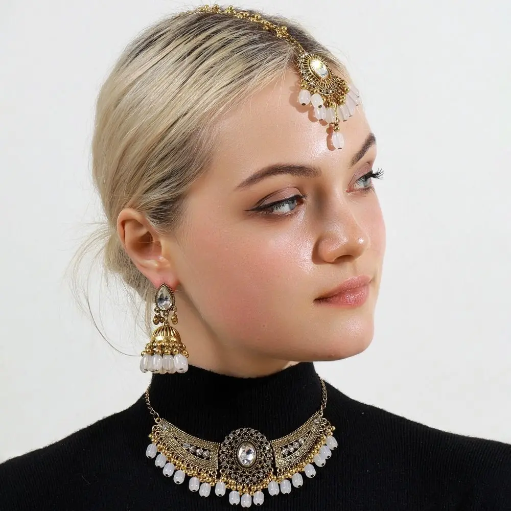 Alloy Tassel Wings Shaped Jewelry Sets Indian Style Exquisite Rhinestone Jewelry Set Shining Tassel Necklace Indian Bridal view 2