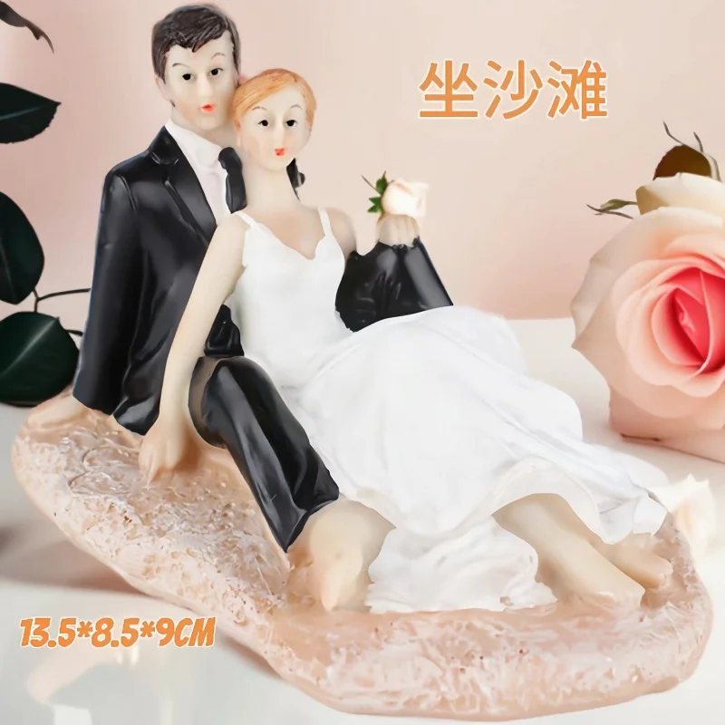 European Style Bride and Groom New house decorations Funny Play Bride and Groom Sitting on the Beach