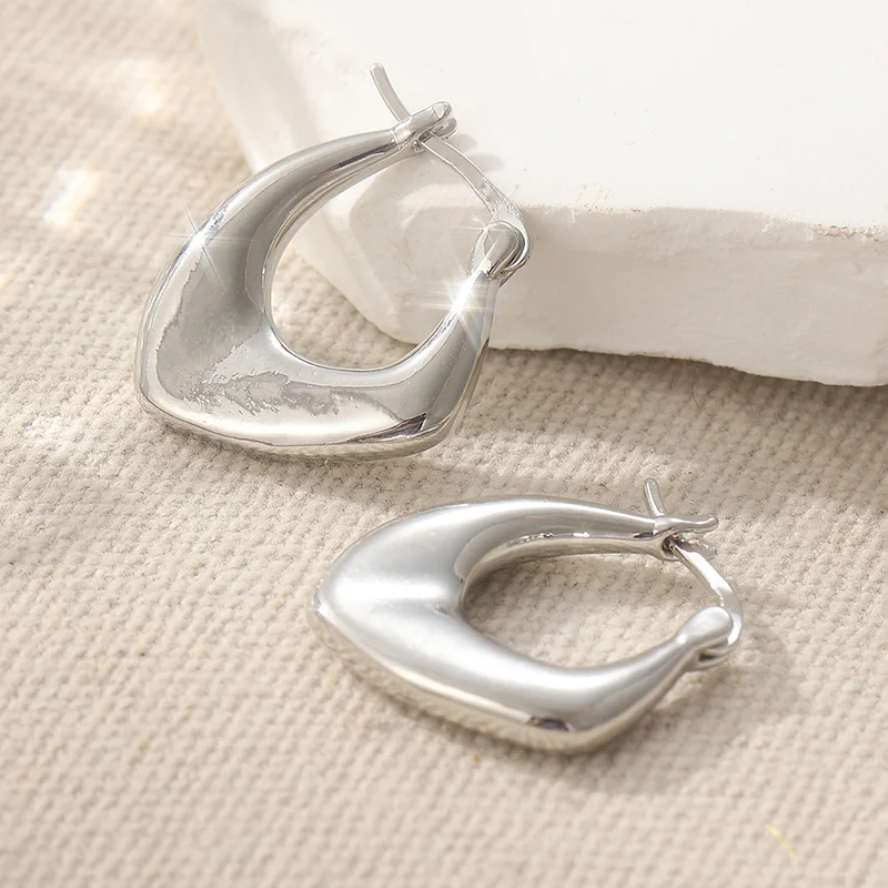 Simple Irregular Hoop Earrings, Classic and Versatile Jewelry for Daily Parties, Suitable for Ladies To Wear When Going Out