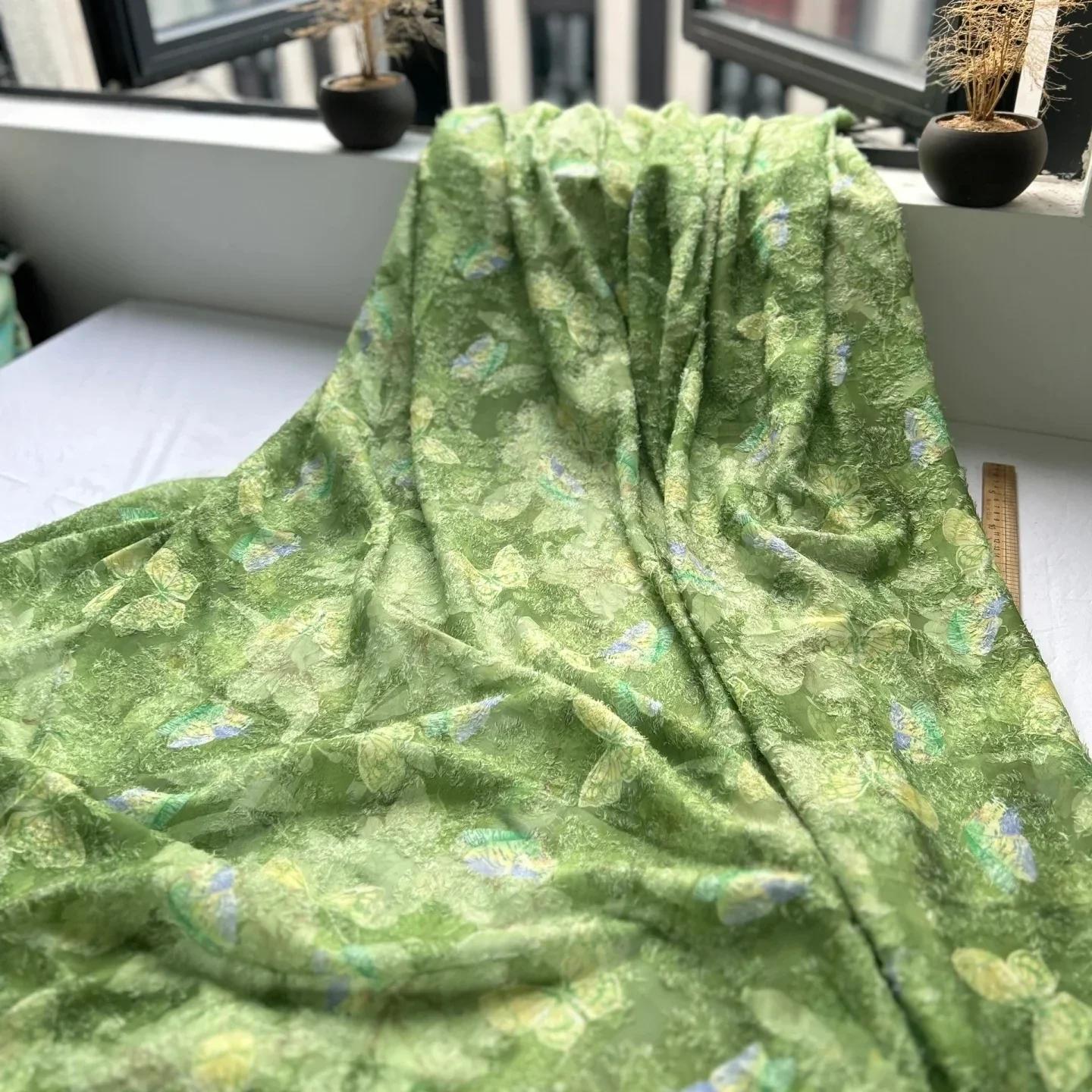 Tessuto jacquard di fascia alta con nappa a farfalla, abito a canotta cucito, costume di scena, abito da sera, tessuto decorativo per tende fai da te