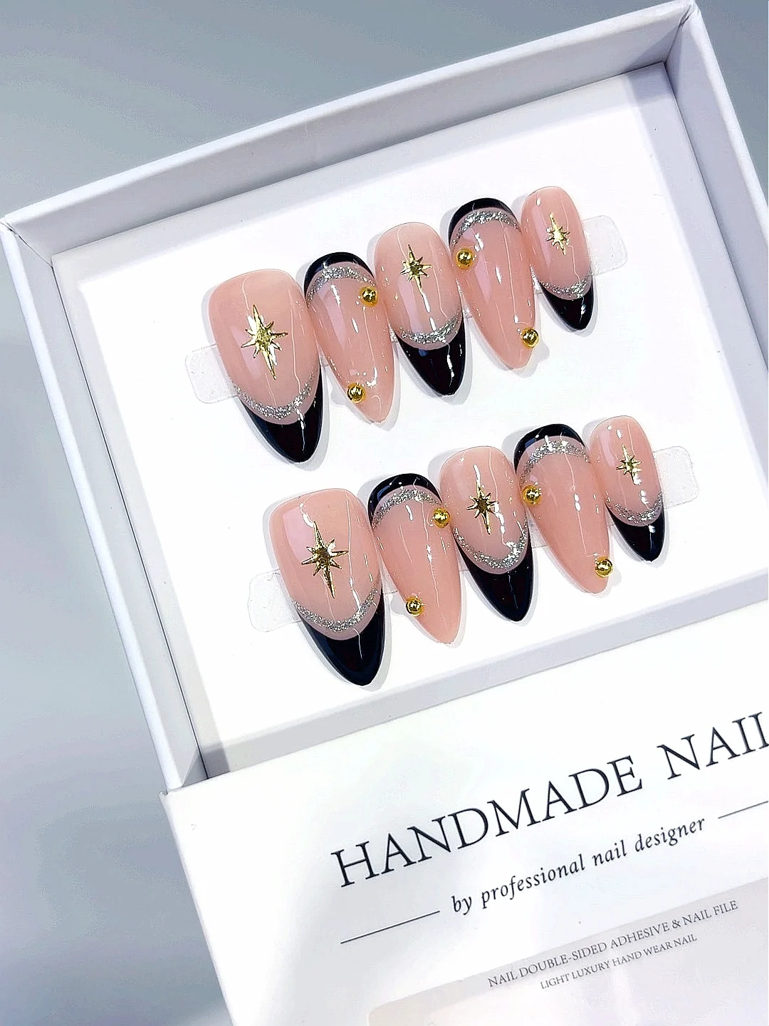 プレスオンネイル - 3D ゴールドスター＆パールラインストーングリッターアクセント手作り付け爪（C450）