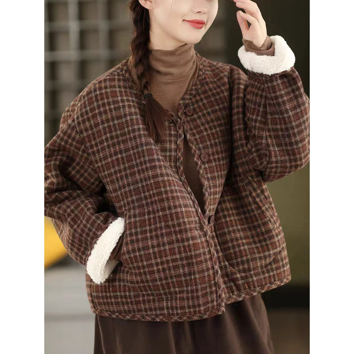 

Thiened Winter Faion Plaid Woolen Warm Cotton Jaet Women's Korean Version Fce Lined Cotton Coat round Ne Single Bu...