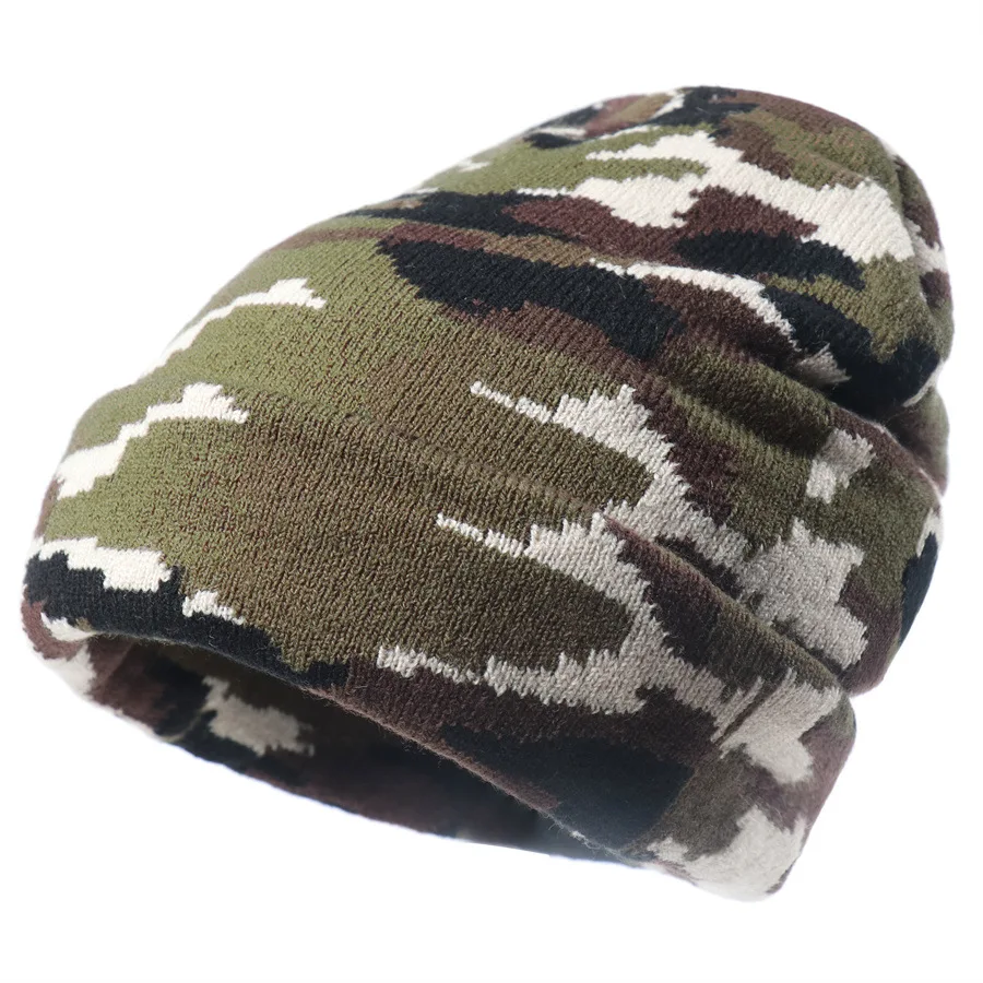 Unisex Camouflage Knitted Beanie, Thick Warm Yarn Hat, Oversized Fashion Skull Cap In Candy Colors For Autumn Winter