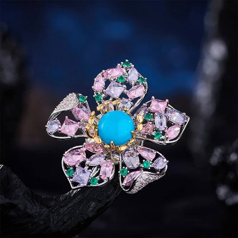 Luxurious micro-inlaid zircon flower magnetic clasp high-end brooch, a sophisticated and elegant accessory