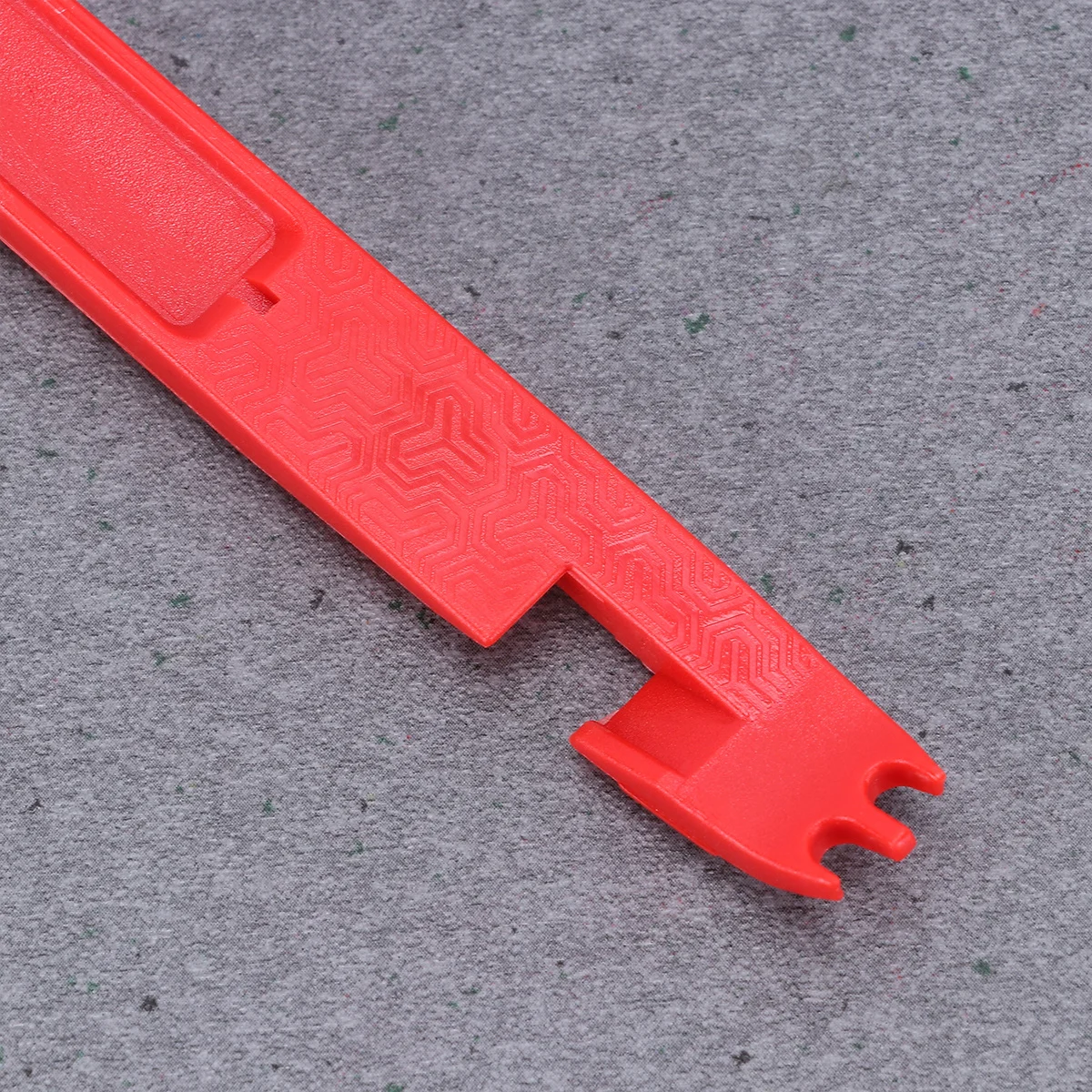 1Pcs Universal Bike Water Bottle Cage with Black Holder Red Tyre Spoon Stable for Mountain Road Folding Bikes