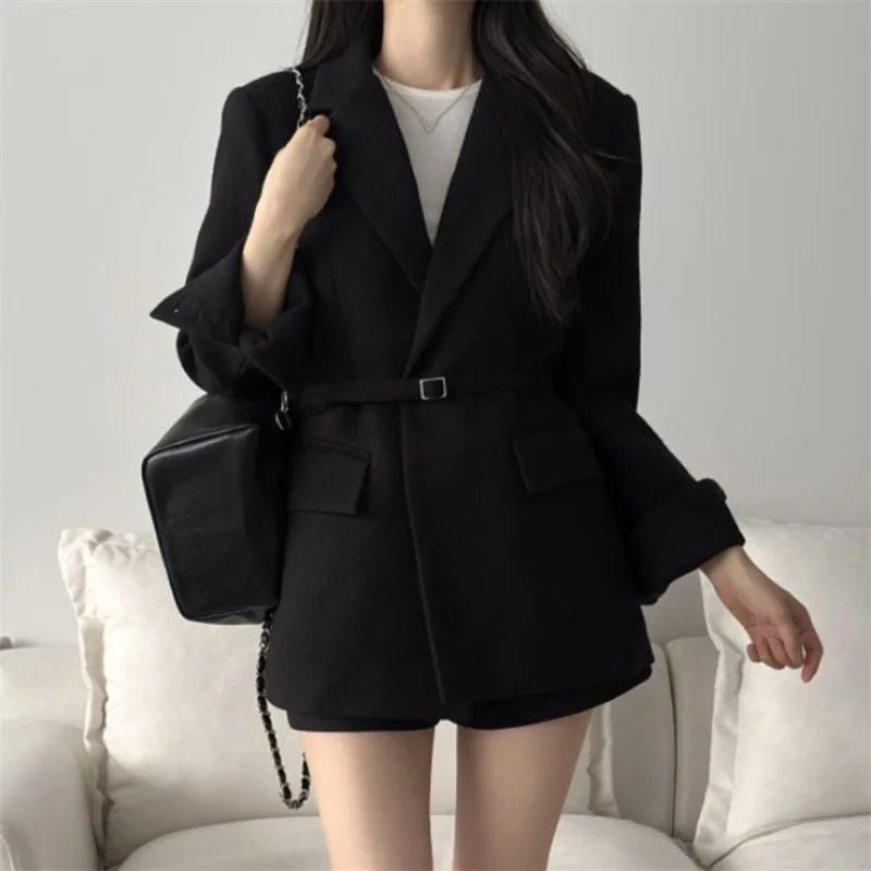 YZJNH 2026 Autumn/Winter New Woolen Coat Women's French Style Collar Strap Waist Woolen Coat Women's Coat