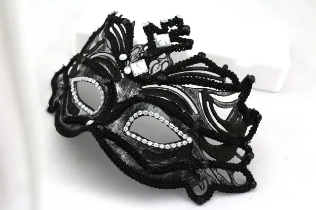 The product can be customized.Ball Mask Princess Mask Vintage Crown Mask Hollow out Plastic Mask Lace