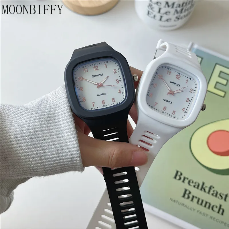 

Casual Watch Fashion Square Quartz Digital Dial Casual Wrist Watches Rubber Strap Fashionable Clock Wristwatch for Women Reloj