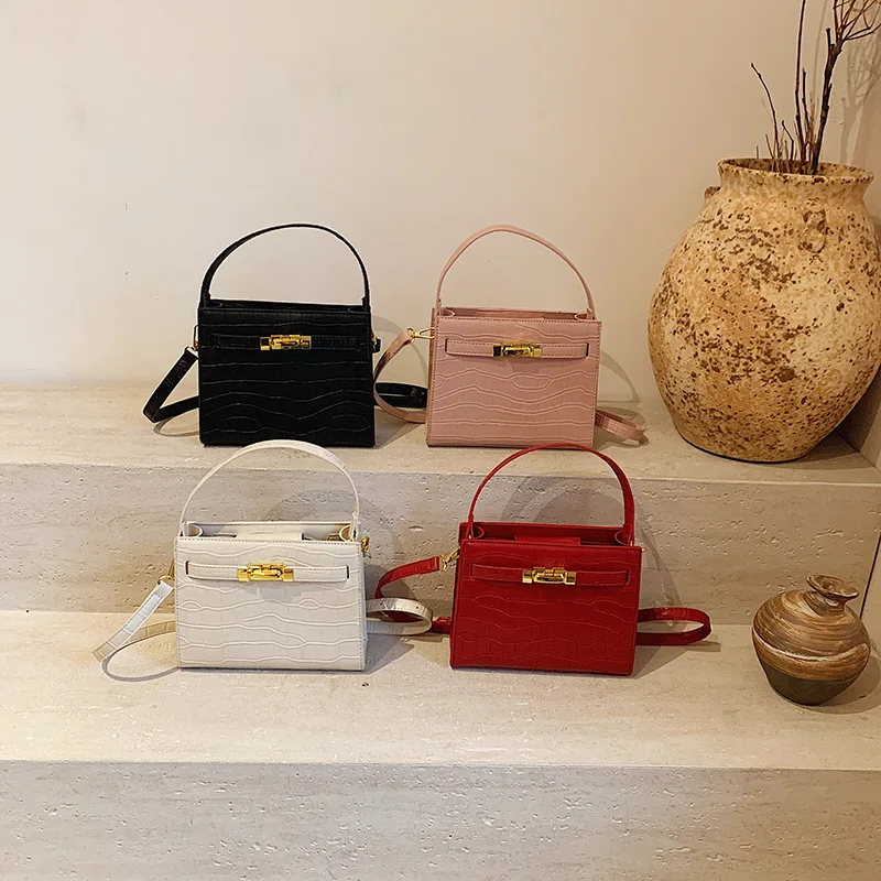 

2025 Trendy Square Shoulder Bag - Stylish Crossbody Purse for Women, Luxury Mini Bag with Versatile Design