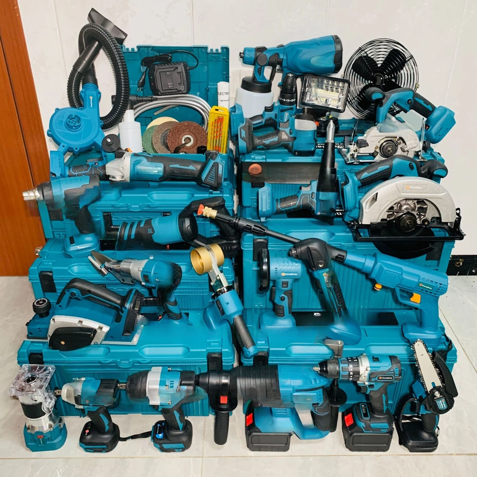 

Lithium battery tool 24-piece set, blow, suction, grinding, cutting, planing, cutting, repairing, wrenching, drilling