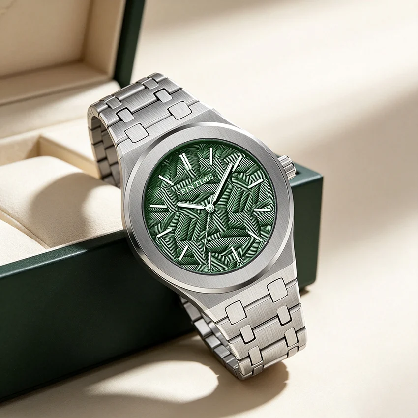 Men's Quartz Watch Maple Leaf Pattern Dial Business Watch Alloy Case Waterproof 30M Men's Luxury Gift
