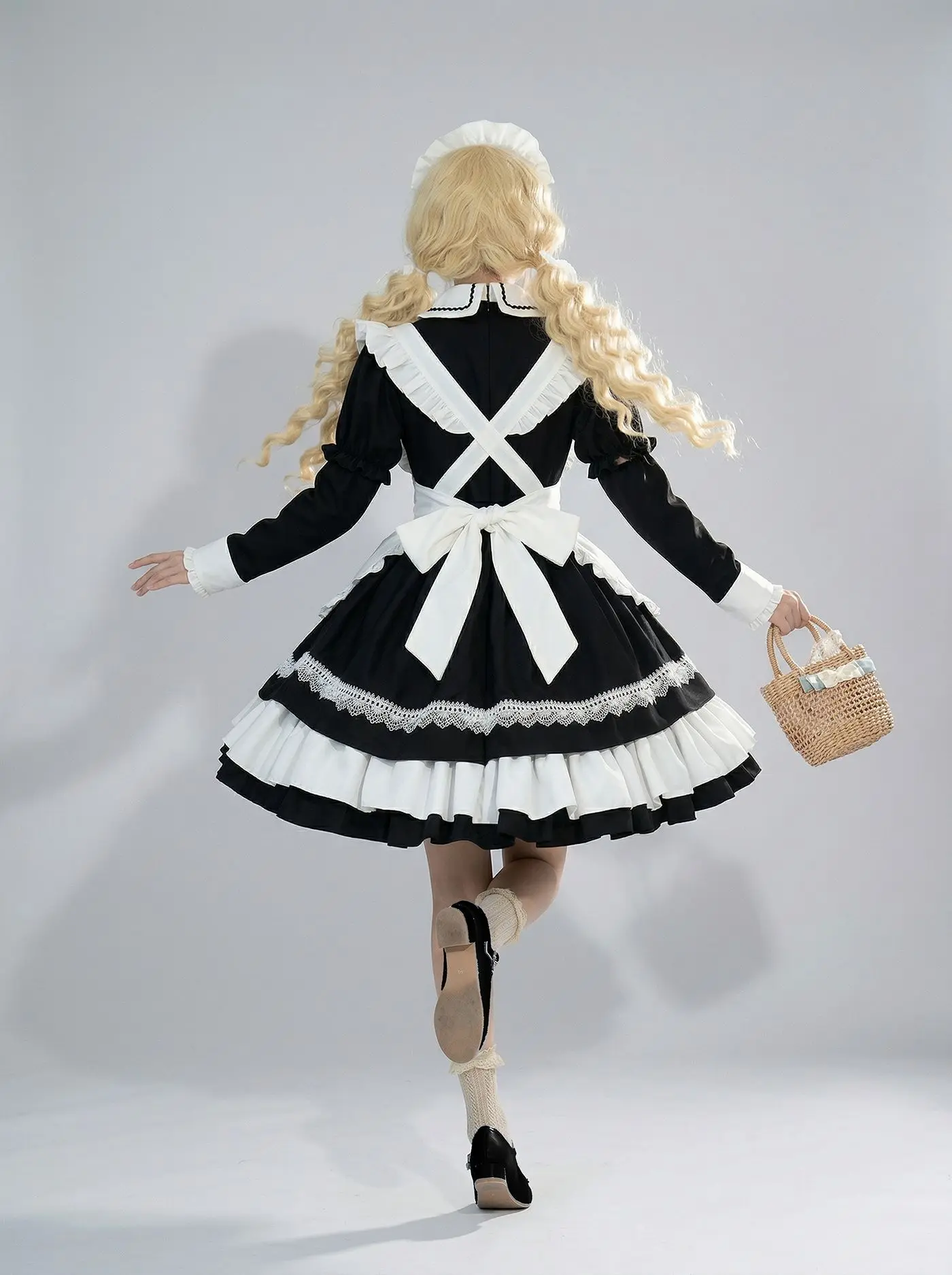 Japanese Kawaii Lolita Maid Dress with Detachable Sleeves, Bow Lace Apron Cosplay Costume for Party Live Streaming Carnival