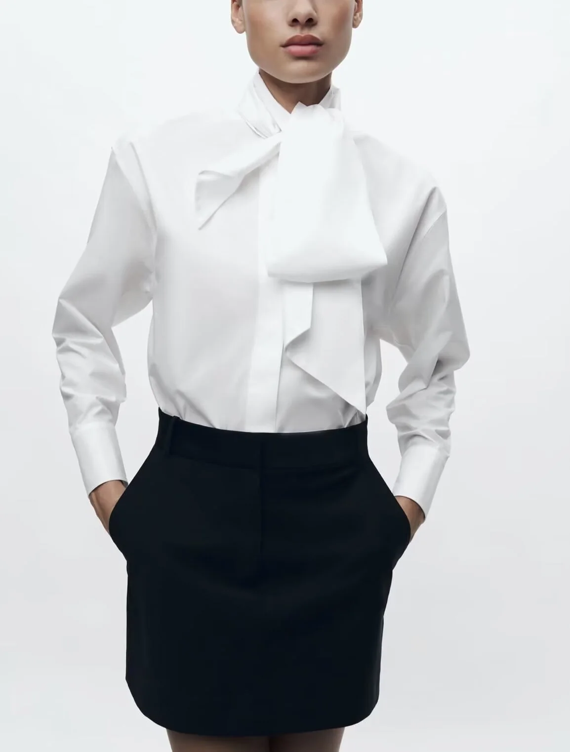 

Autumn Winter New Sle Women's Hong Kong Sle Retro Slimming Versatile Elegance Knot Decorated Silk irt 23300