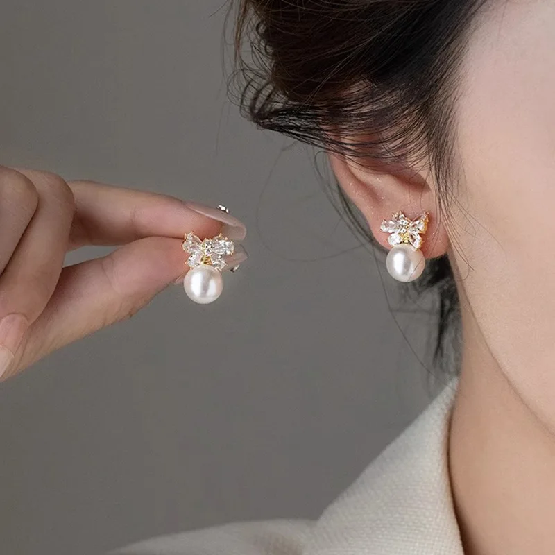 موضة كريستال الزركون القوس عقدة وأقراط للنساء أنيقة زهرة اللؤلؤ حجر الراين الأحمر القرط حفلة عيد الميلاد مجوهرات هدية