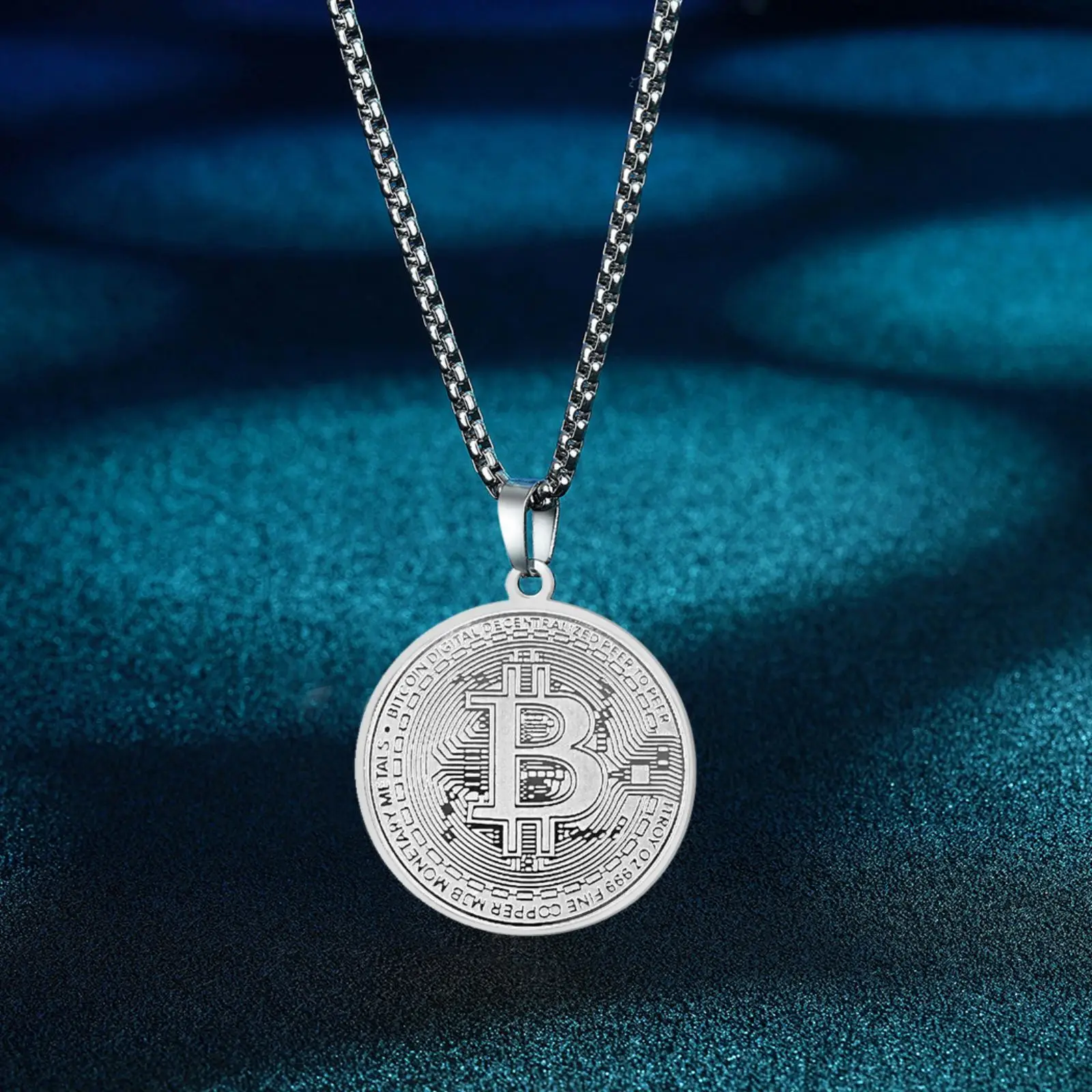 Bitcoin-Münzanhänger Halskette aus Edelstahl, Runde Medaille, Modisches Souvenir-Schmuckstück, Geschenk für Männer und Frauen – Detail 5