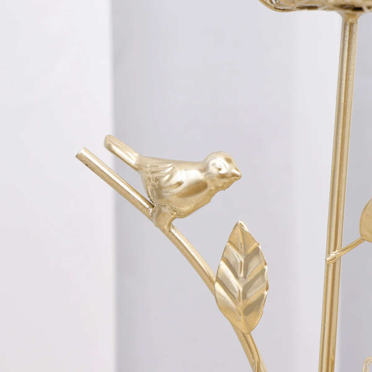 

Iron Base Holder Nordic Style Small Bird Tree Branch Shape Iron Tray Candlestick Decorative Ornament for Wedding Home