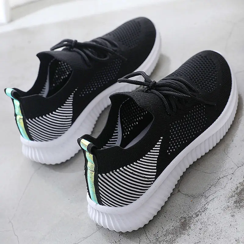 Woman Vulcanized Sneakers New Women\'s Shoes Spring White Breathable Sports Mesh Versatile Summer Flats Hollow Walking No-slip