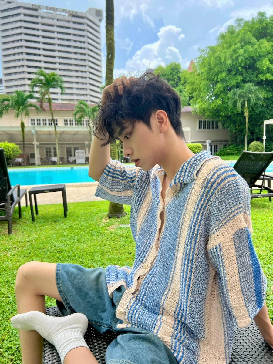 

Мужской летний трендовый кардиган в американском ретро-стиле, тонкий, вязаный, с цветными блоками, свободного кроя, повседневный, универсальный, с коротким рукавом