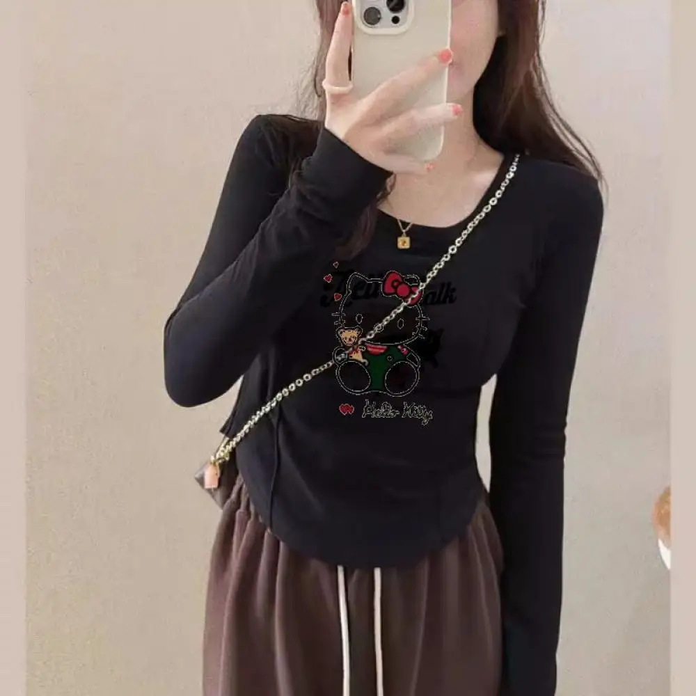 Kawaii เสื้อ Hello Kitty เสื้อยืดแขนยาว Sanrioed อะนิเมะฤดูใบไม้ผลินักเรียนหญิง Bottoming เสื้อ O-คอ SLIM FIT เสื้อหลวมน่ารัก