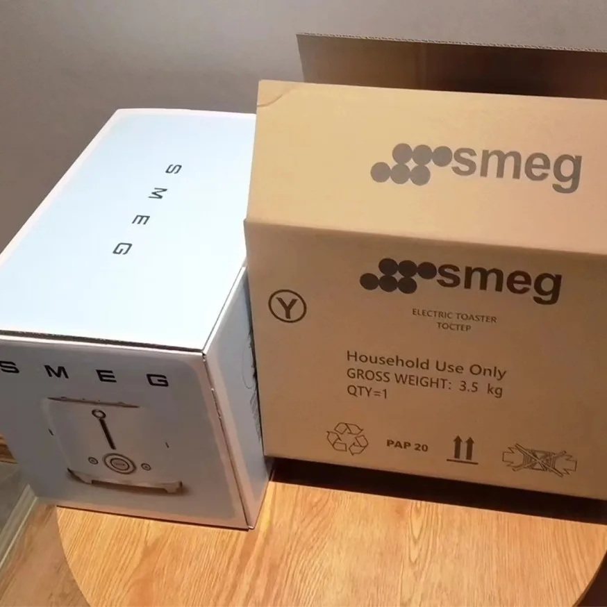 محمصة Smeg Vintage من الفولاذ المقاوم للصدأ، محمصة الإفطار TSF01