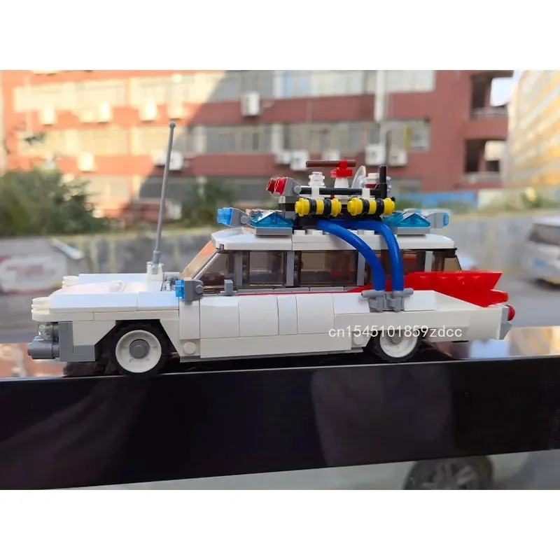 MOC Technique Voitures Ville Ecto-1 Modèle décennie s De Construction Film Vitesse Champion Véhicule MOC-168757 Briques DIY Éducation Jouets cadeaux