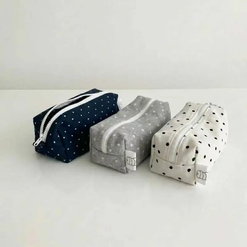 Tragbare Stoff-Stiftetasche für Schüler, Stiftetui mit Punktmuster, großes Fassungsvermögen, modischer Organizer für Schreibwaren, Kosmetiktasche. – Detail 2