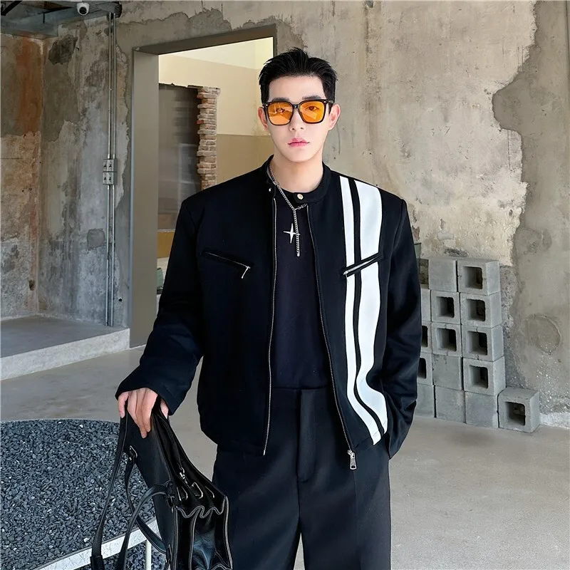 [OIMG] Black And White Patchwork Contrasting Stripes, Small Stand Up Collar Silhouette, Shoulder Length Short Functional Jacket