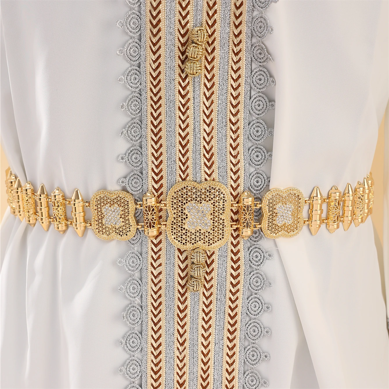 

Moroccan Wedding Jewelry Robe Belt Four-Leaf Clover-Shaped Hollowed Waist Chain Bridal Gift Adjustable Length