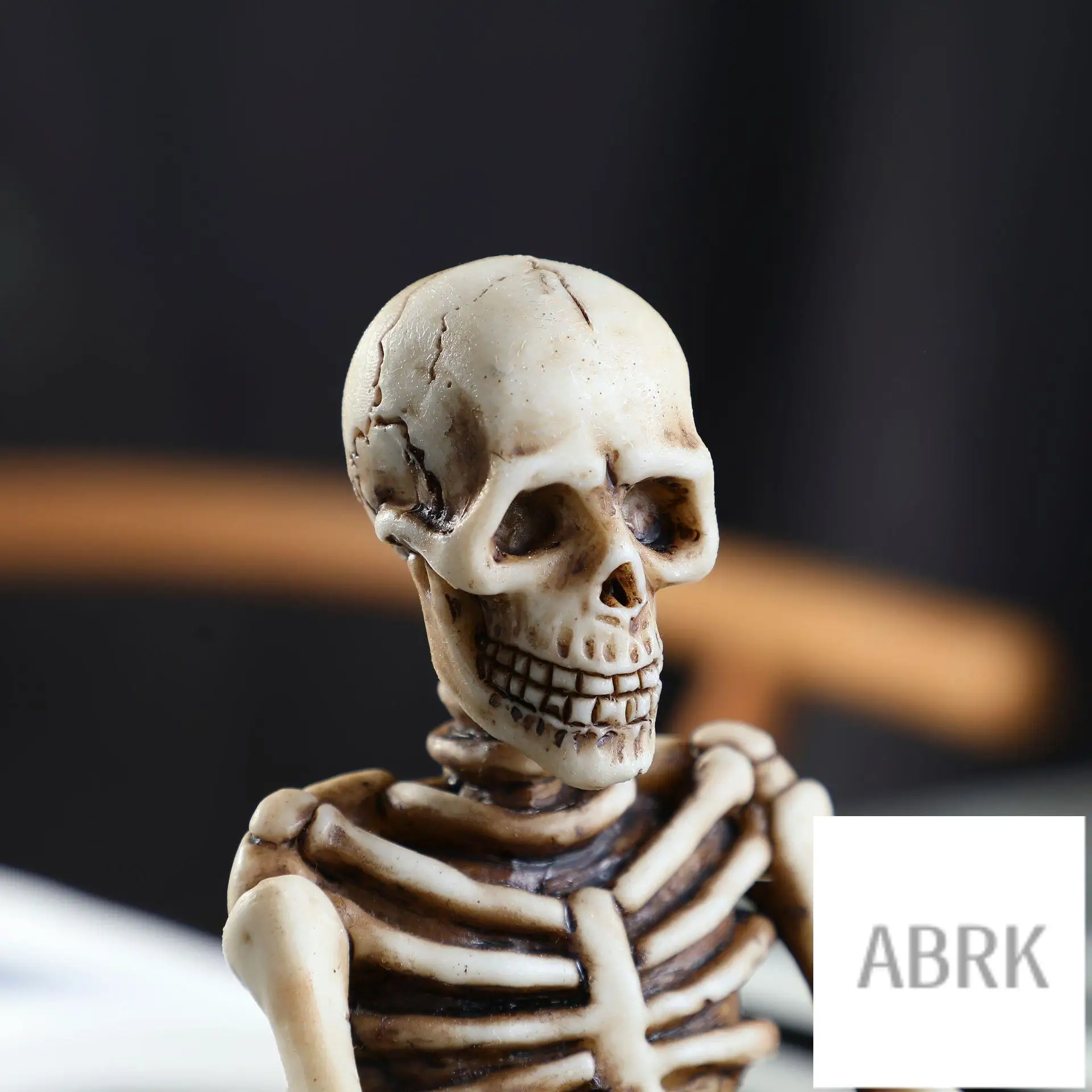 

Skull Skeleton Pen Holder Stand Pen Cup Makeup Brush Holder Desk Accessories Organizer For Home Office Desktop Decor