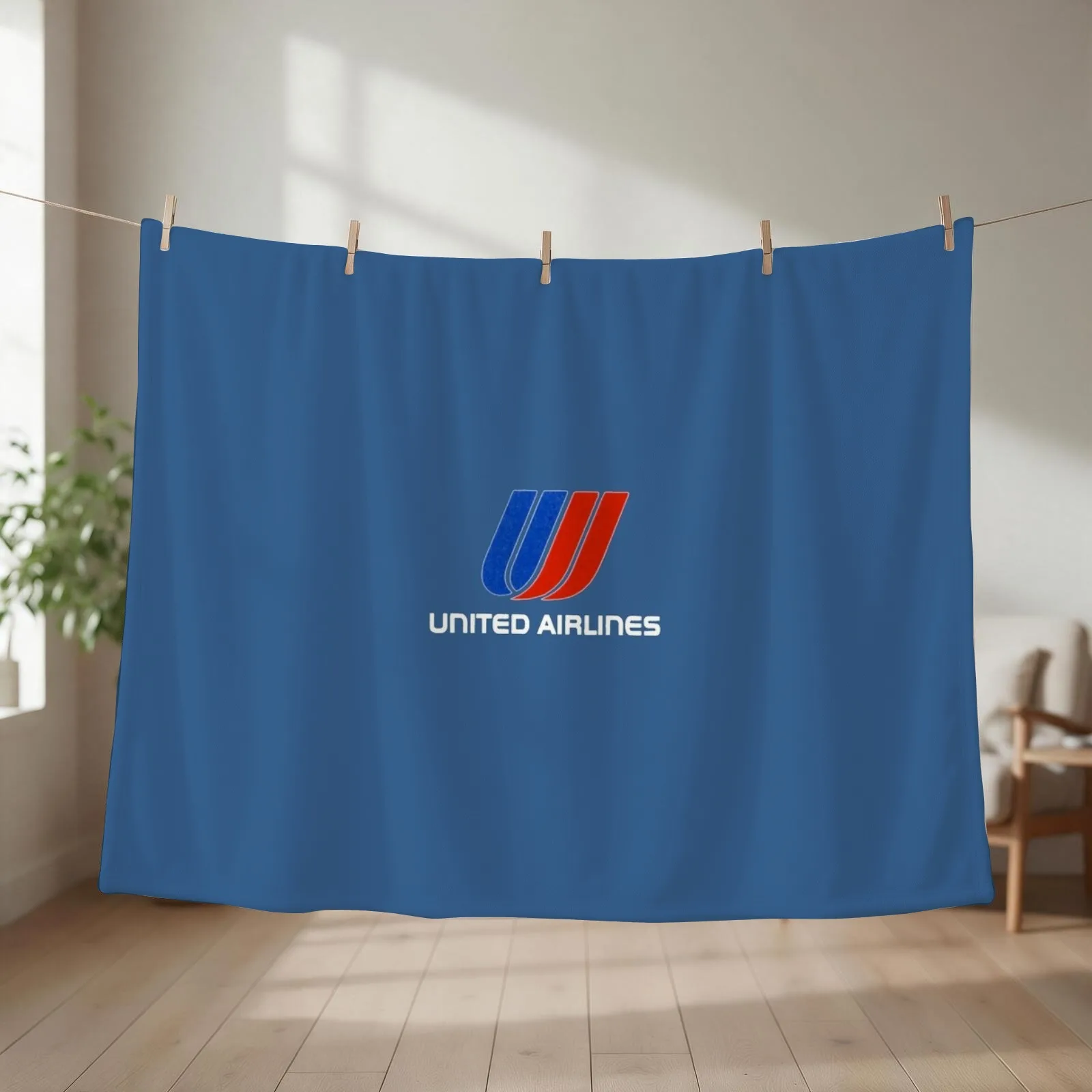 United Airlines Throw Blanket couch cozy soft plush fuzzy picnic outdoor blanket
